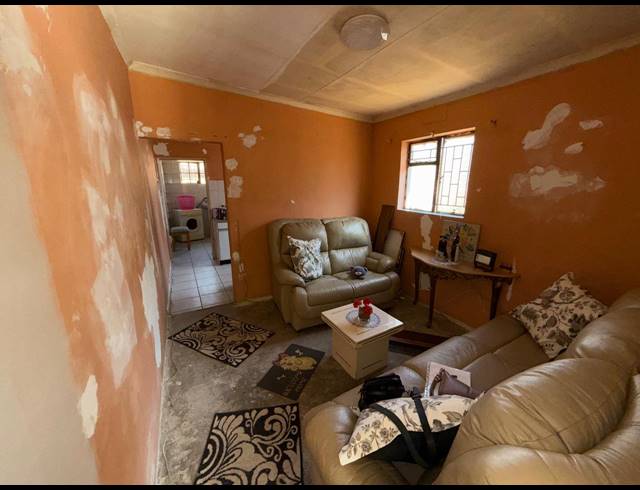 3 BEDROOM HOUSE FOR SALE IN VANDERBIJLPARK CE 3